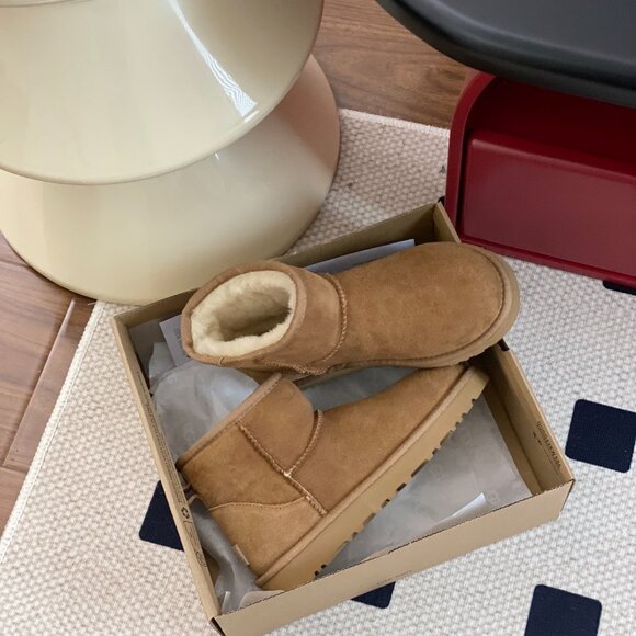 UGG Women's Classic Ultra Mini Boots - Picture 6 of 9